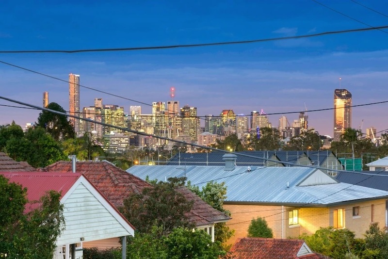 A Victorian’s guide to buying property in Qld: 11 suburbs to buy in now    By Darren Cartwright and Elizabeth Tilley